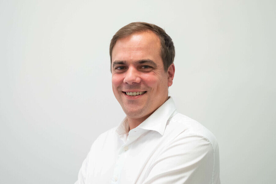 Prof Dr Pieter Caekebeke